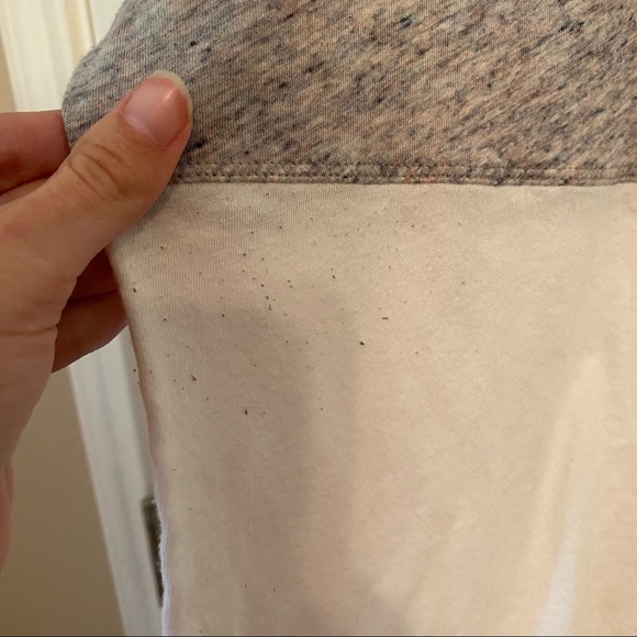 VS Pink L/S T-Shirt - Picture 4 of 6